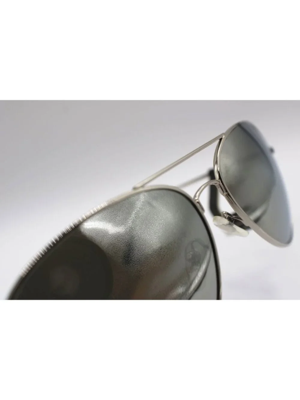 Aviator Sunglasses Silver Frames Gray Mirrored Lenses Cleaning Pouch By Hoffco